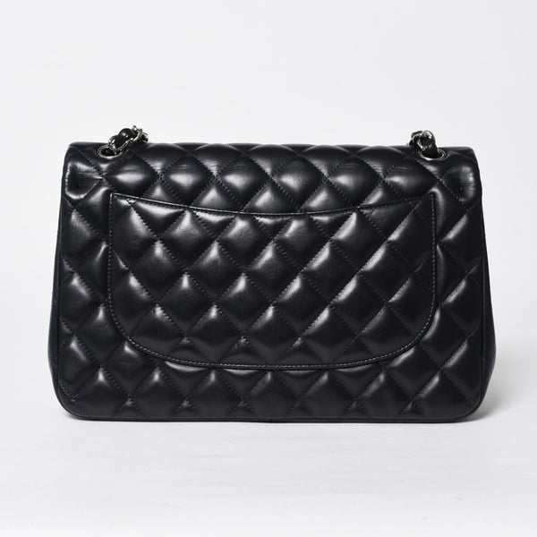 極美品 CHANEL シャネル チェーンショルダーバッグ ラムスキン マトラッセ30 Wフラップ ネイビー シルバー金具 16番台 中古 4a009161