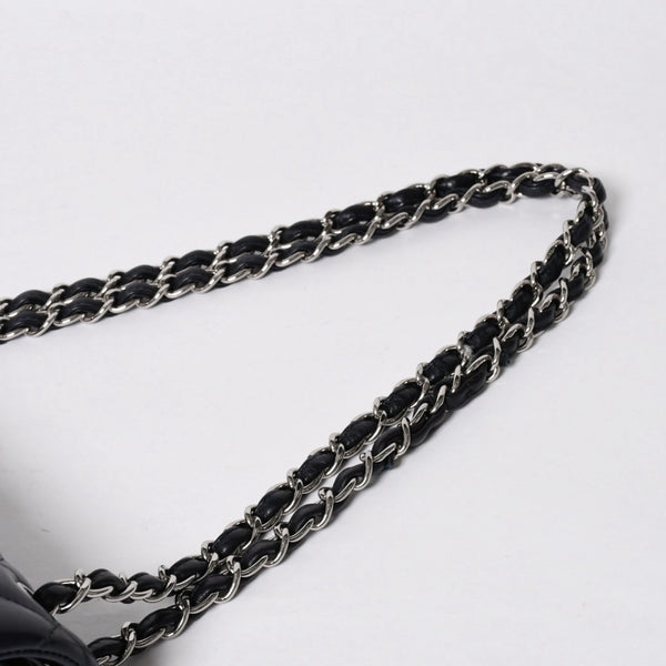 極美品 CHANEL シャネル チェーンショルダーバッグ ラムスキン マトラッセ30 Wフラップ ネイビー シルバー金具 16番台 中古 4a009161