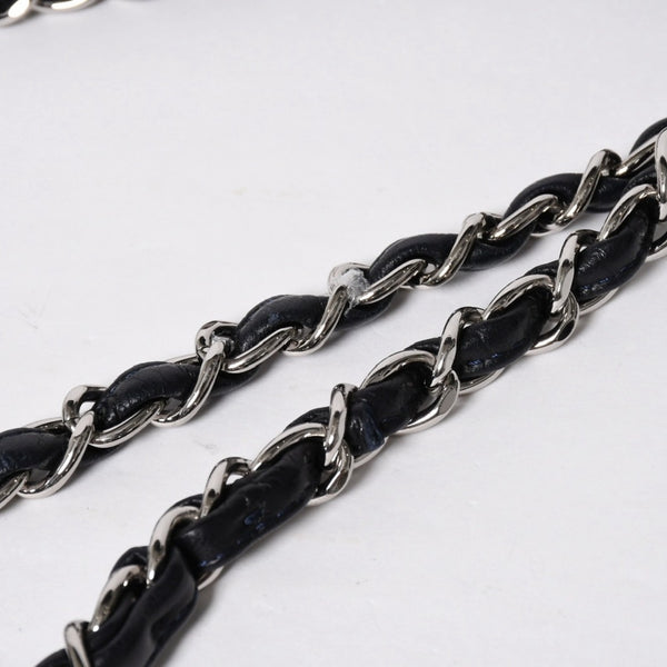 極美品 CHANEL シャネル チェーンショルダーバッグ ラムスキン マトラッセ30 Wフラップ ネイビー シルバー金具 16番台 中古 4a009161