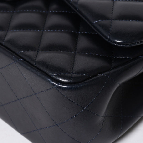 極美品 CHANEL シャネル チェーンショルダーバッグ ラムスキン マトラッセ30 Wフラップ ネイビー シルバー金具 16番台 中古 4a009161