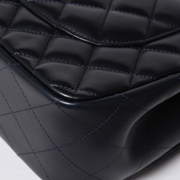 極美品 CHANEL シャネル チェーンショルダーバッグ ラムスキン マトラッセ30 Wフラップ ネイビー シルバー金具 16番台 中古 4a009161