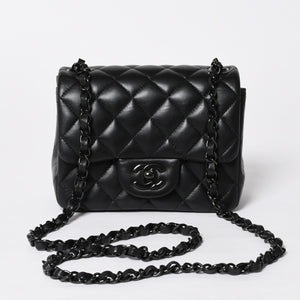 極美品 CHANEL シャネル ミニマトラッセ16 ソーブラック SフラップSチェーンショルダーバッグ ランダム番台 ココマーク ラムスキン ブラックメタル金具 中古 4a009175