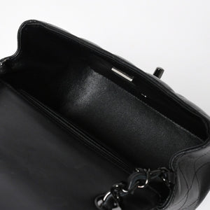 極美品 CHANEL シャネル ミニマトラッセ16 ソーブラック SフラップSチェーンショルダーバッグ ランダム番台 ココマーク ラムスキン ブラックメタル金具 中古 4a009175