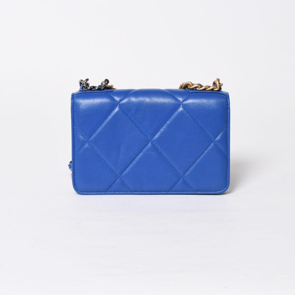 極美品 CHANEL シャネル 19 チェーンウォレット ショルダーバッグ ブルー ゴールド金具 ランダム番台 ラムスキン 中古 4a009244