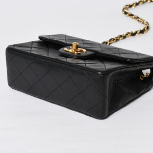 CHANEL シャネル ミニマトラッセ17 Sフラップ Sチェーンショルダーバッグ A01115 1番台 ココマーク ラムスキン ブラック ゴールド金具 美品 中古 4a009158