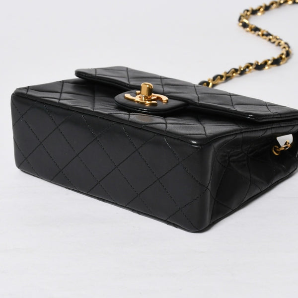 CHANEL シャネル ミニマトラッセ17 Sフラップ Sチェーンショルダーバッグ A01115 1番台 ココマーク ラムスキン ブラック ゴールド金具 美品 中古 4a009158