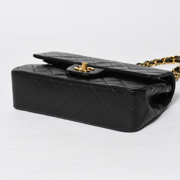 極美品 CHANEL シャネル マトラッセ23 Wフラップ Wチェーンショルダーバッグ 2番台 ココマーク ラムスキン ブラック 中古 4a009159