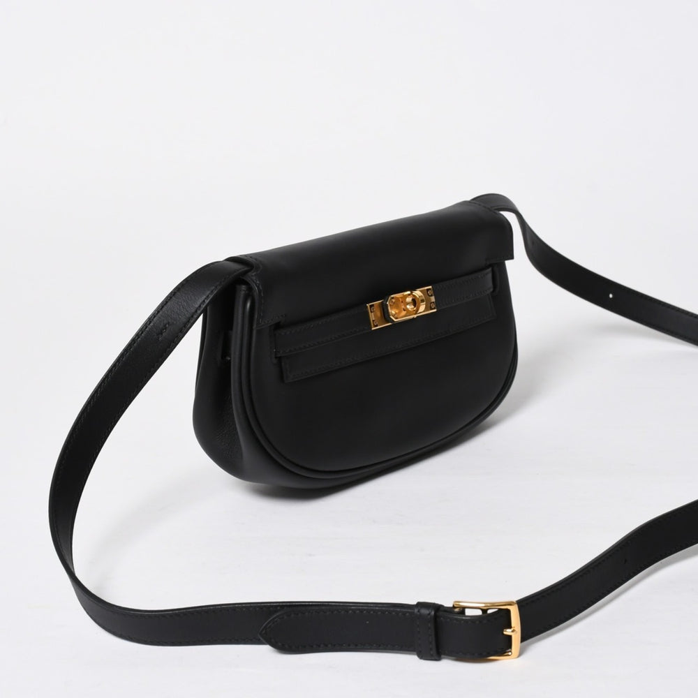 Like new HERMES Kelly Move Shoulder bag B engraved Noir Swift Banana Kelly 2023 GD metal fittings Used 4a009149