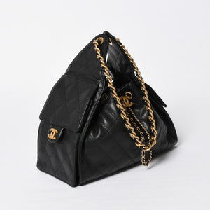 新品同様 CHANEL シャネル シャネル25 スモール ハンドバッグ ランダム番台 ココマーク キャビアスキン ゴールド金具 ブラック 中古 4a009154