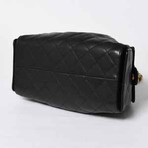 新品同様 CHANEL シャネル シャネル25 スモール ハンドバッグ ランダム番台 ココマーク キャビアスキン ゴールド金具 ブラック 中古 4a009154