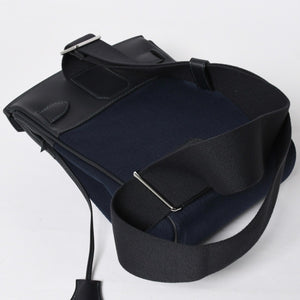 Like new HERMES Akkad PM One Shoulder Bag Cavern Blue Marine Toile Bivouac Vaux Swift W Engraved Used 4a009176