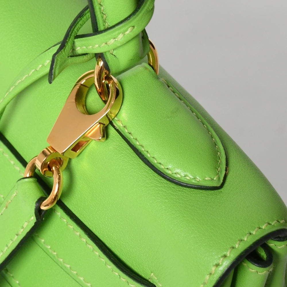 Mint condition HERMES Kelly 28, inner stitching, apple green. ◻B stamp, Veau Gulliver, gold hardware, handbag, pre-owned, 4a009166