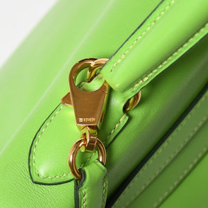 Mint condition HERMES Kelly 28, inner stitching, apple green. ◻B stamp, Veau Gulliver, gold hardware, handbag, pre-owned, 4a009166