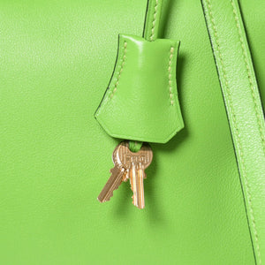 Mint condition HERMES Kelly 28, inner stitching, apple green. ◻B stamp, Veau Gulliver, gold hardware, handbag, pre-owned, 4a009166