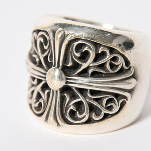 CHROME HEARTS CLASSIC OVAL CROSS Classic Oval Cross Ring Weight 39.57g Size 20.5 Silver 925 Good Condition Used 4a009226