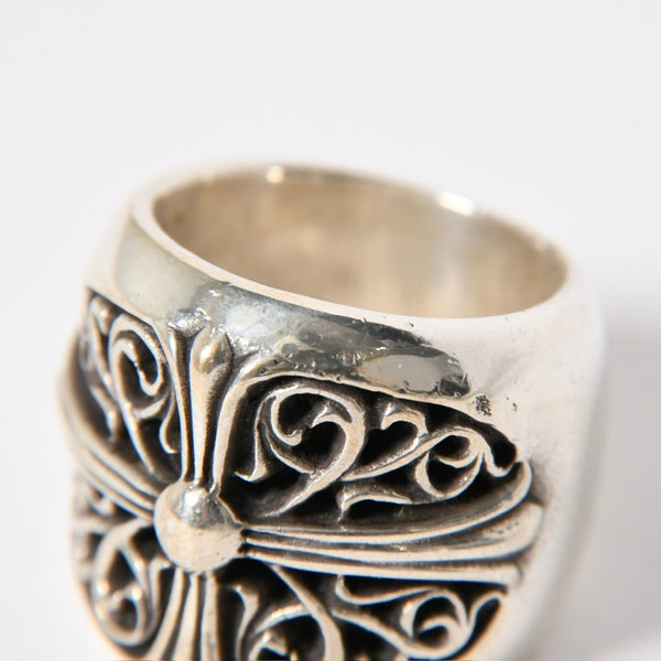 CHROME HEARTS CLASSIC OVAL CROSS Classic Oval Cross Ring Weight 39.57g Size 20.5 Silver 925 Good Condition Used 4a009226