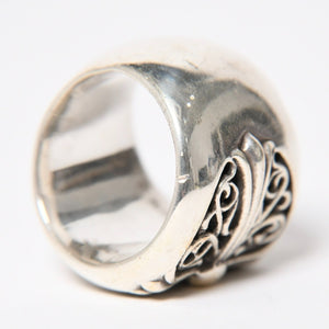 CHROME HEARTS CLASSIC OVAL CROSS Classic Oval Cross Ring Weight 39.57g Size 20.5 Silver 925 Good Condition Used 4a009226