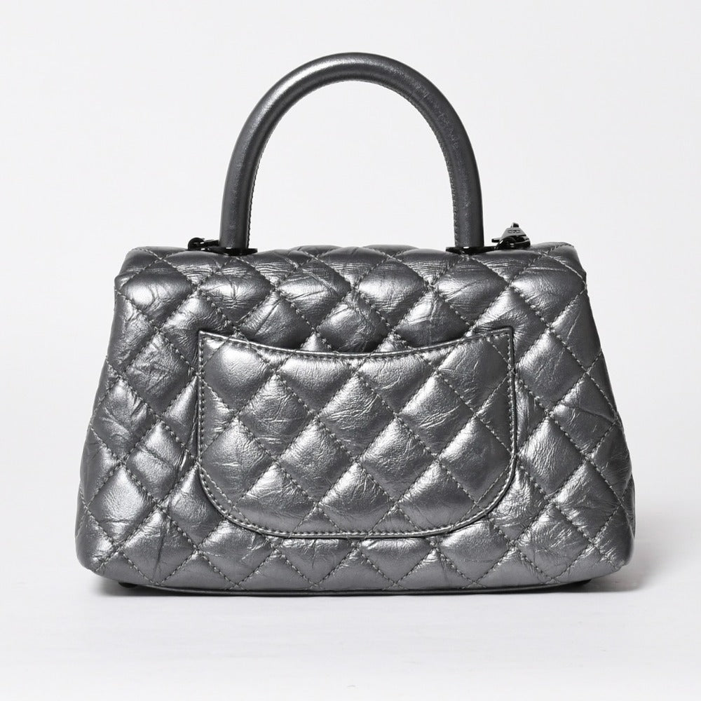 極美品 CHANEL シャネル トップハンドル フラップ XS 2WAYバッグ A92990 29番台 ココマーク エイジドカーフ シルバー 中古 4a009147