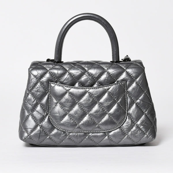 極美品 CHANEL シャネル トップハンドル フラップ XS 2WAYバッグ A92990 29番台 ココマーク エイジドカーフ シルバー 中古 4a009147