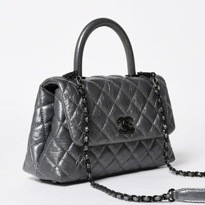 極美品 CHANEL シャネル トップハンドル フラップ XS 2WAYバッグ A92990 29番台 ココマーク エイジドカーフ シルバー 中古 4a009147