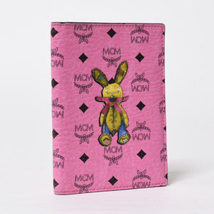MCM エムシーエム ウサギ パスポートケース ヴィセトス柄 MZZ 1ZXL02 PK001 レザー ピンク ブラック イエロー 美品 中古4a009234