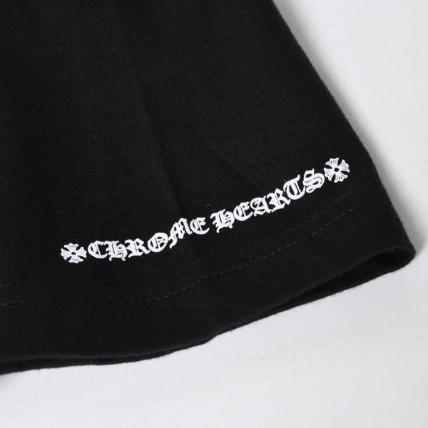 新品未使用 CHROME HEARTS クロムハーツ 半袖Tシャツ サイズXL スクロールラベルロゴ ブラック ホワイト プリント 新型 中古 4a009018