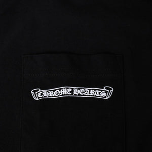 新品未使用 CHROME HEARTS クロムハーツ 半袖Tシャツ サイズXL スクロールラベルロゴ ブラック ホワイト プリント 新型 中古 4a009018