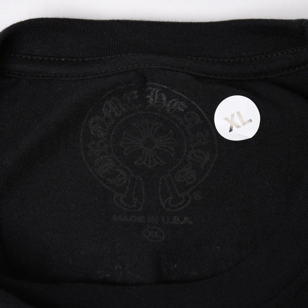 新品未使用 CHROME HEARTS クロムハーツ 半袖Tシャツ サイズXL スクロールラベルロゴ ブラック ホワイト プリント 新型 中古 4a009018