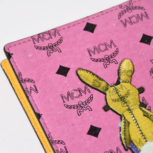MCM エムシーエム ウサギ パスポートケース ヴィセトス柄 MZZ 1ZXL02 PK001 レザー ピンク ブラック イエロー 美品 中古4a009234