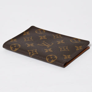 極美品 LOUIS VUITTON ルイヴィトン クーヴェルトゥール パスポール パスポートケース M60181 モノグラム PVC ブラウン 中古 4a009235