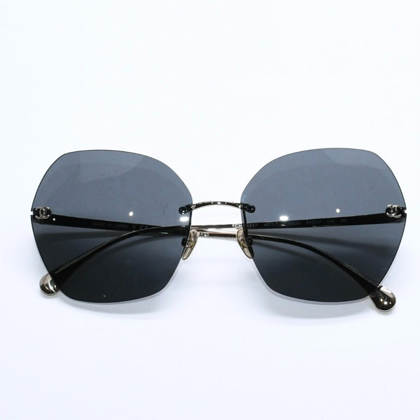 新品同様 CHANEL シャネル リムレス サングラス アイウェア 4271-T c.395S4 サイズ61□17 140 ココマーク ブラック ゴールド 中古 4a009145