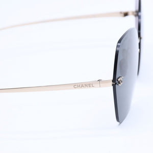 新品同様 CHANEL シャネル リムレス サングラス アイウェア 4271-T c.395S4 サイズ61□17 140 ココマーク ブラック ゴールド 中古 4a009145