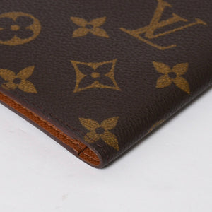 極美品 LOUIS VUITTON ルイヴィトン クーヴェルトゥール パスポール パスポートケース M60181 モノグラム PVC ブラウン 中古 4a009235