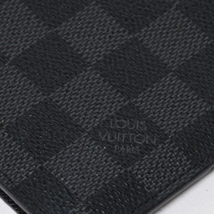新品同様 LOUIS VUITTON ルイヴィトン クーヴェルテュール パスポール NM パスポートカバー N64411 ダミエグラフィット ブラック 中古 4a009233