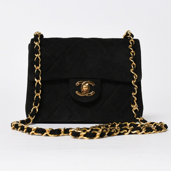 極美品 CHANEL シャネル MINI SQUARE 17 ミニスクエア 17 CHAIN SHOULDER BAG チェーンショルダーバッグ ブラック スウェード ゴールド金具 1番台 中古 4a009152