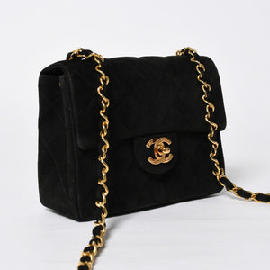 極美品 CHANEL シャネル MINI SQUARE 17 ミニスクエア 17 CHAIN SHOULDER BAG チェーンショルダーバッグ ブラック スウェード ゴールド金具 1番台 中古 4a009152