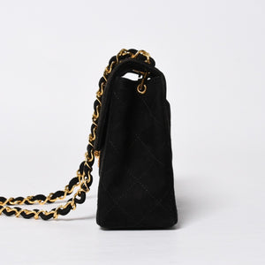 極美品 CHANEL シャネル MINI SQUARE 17 ミニスクエア 17 CHAIN SHOULDER BAG チェーンショルダーバッグ ブラック スウェード ゴールド金具 1番台 中古 4a009152