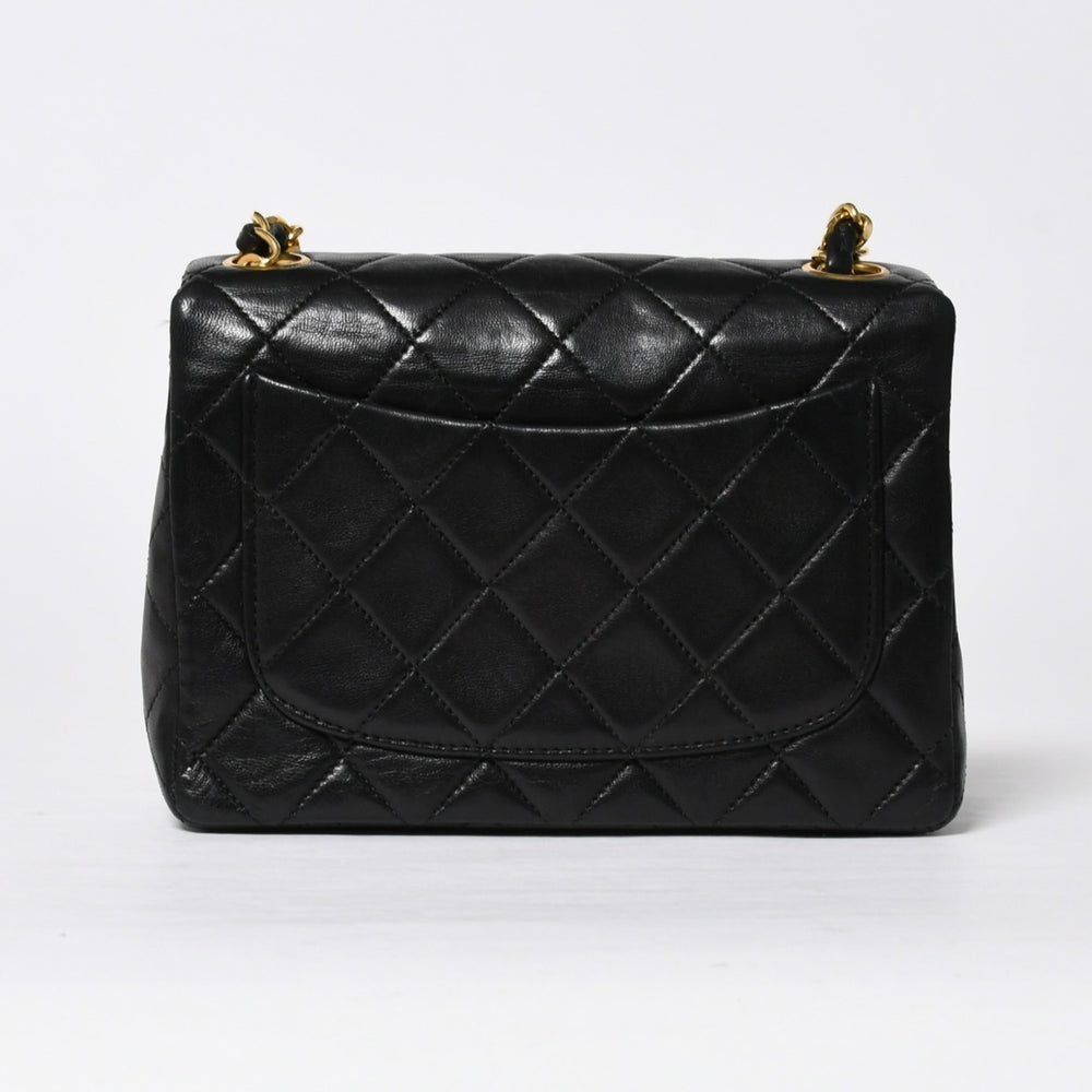 極美品 CHANEL シャネル ミニマトラッセ17 Sフラップ Sチェーンショルダーバッグ 1番台 ココマーク ラムスキン ブラック 中古 4a009174