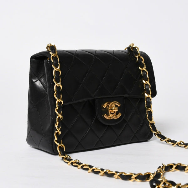 極美品 CHANEL シャネル ミニマトラッセ17 Sフラップ Sチェーンショルダーバッグ 1番台 ココマーク ラムスキン ブラック 中古 4a009174