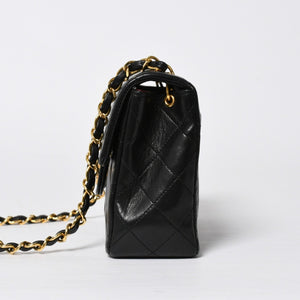 極美品 CHANEL シャネル ミニマトラッセ17 Sフラップ Sチェーンショルダーバッグ 1番台 ココマーク ラムスキン ブラック 中古 4a009174