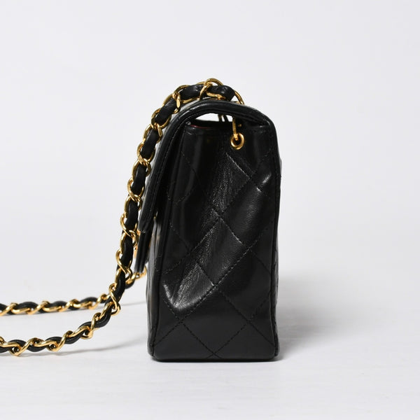 極美品 CHANEL シャネル ミニマトラッセ17 Sフラップ Sチェーンショルダーバッグ 1番台 ココマーク ラムスキン ブラック 中古 4a009174