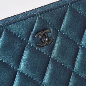 極美品 CHANEL シャネル マトラッセ キルティング クラッチバッグ 24番台 ラムスキン ブルー エメラルドグリーン メタルブラック金具 中古 4a009237