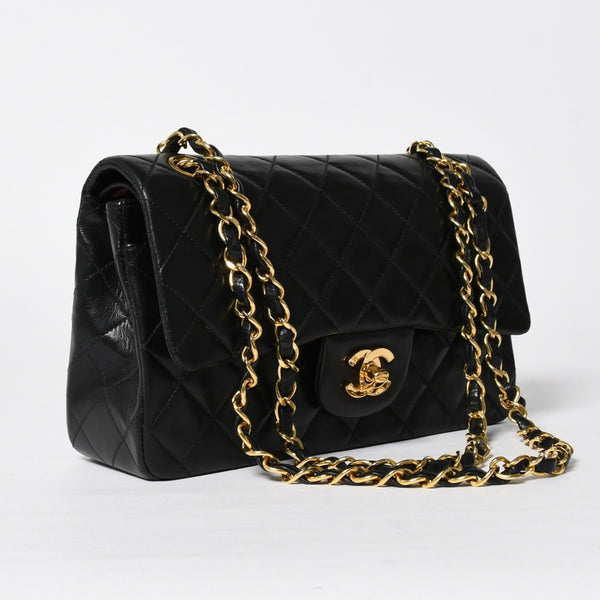 極美品 CHANEL シャネル ショルダーバッグ クラシックフラップ スモールチェーン 2番台 ブラック ゴールド金具 ココマーク 中古 4a009167