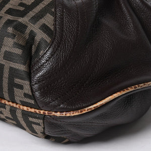 極美品 FENDI フェンディ スパイバッグ ハンドバッグ 8BR511 イタリア製 レザー キャンバス ブラウン ゴールド金具 中古 4a001565