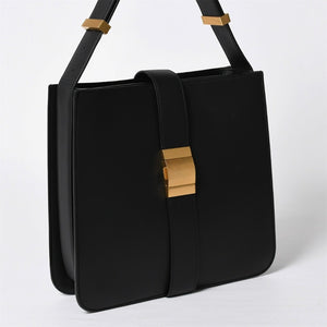 新品同様 BOTTEGAVENETA ボッテガヴェネタ マリー ショルダーバッグ レザー ブラック ゴールド金具 中古 4a007870
