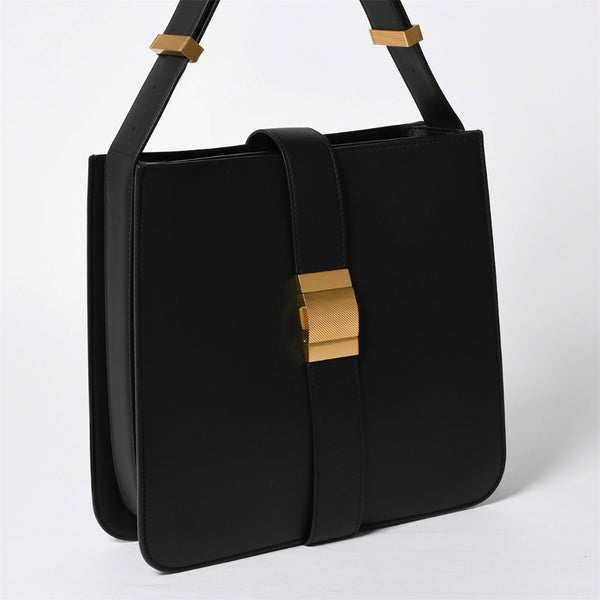 新品同様 BOTTEGAVENETA ボッテガヴェネタ マリー ショルダーバッグ レザー ブラック ゴールド金具 中古 4a007870