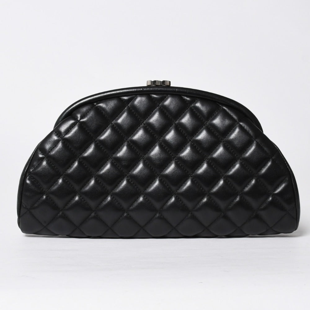 極美品 CHANEL シャネル タイムレス クラシック クラッチバッグ 14番台 ココマーク ラムスキン マトラッセ シルバー金具 中古 4a009241