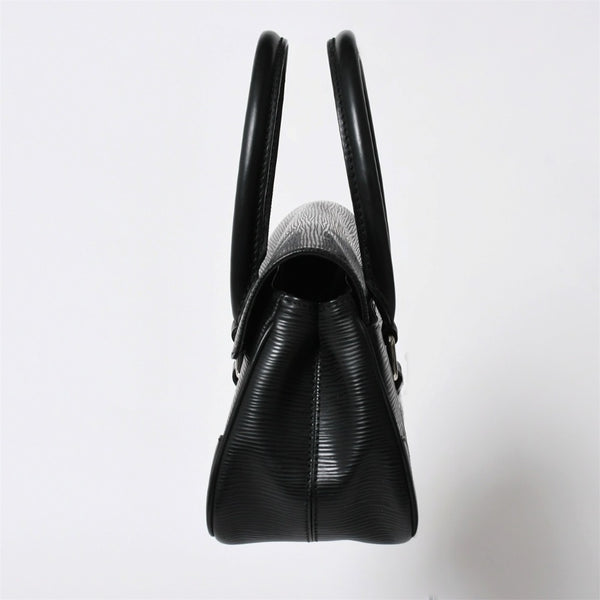 極美品 LOUIS VUITTON ルイ ヴィトン エピ ハンドバッグ セギュールPM M58822 ブラック シルバー金具 中古 4a009083