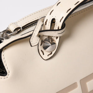 極美品 FENDI フェンディ バイ ザ ウェイ ミディアム 2WAY ハンドバッグ ショルダーバッグ 8BL146 カーフレザー アイボリー シルバー金具 中古 4a009142