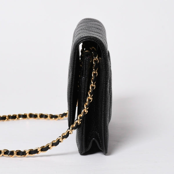 新品同様 CHANEL シャネル チェーンウォレット 長財布 30番台 ココマーク キャビアスキン ブラック ゴールド金具 中古 4a009245